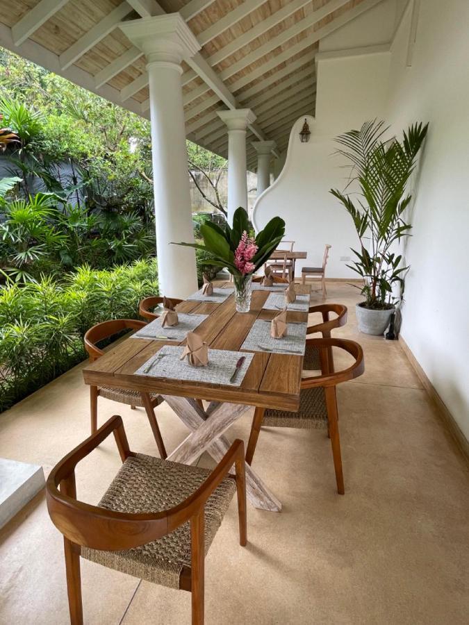 Claire Villa By Younger Villas & Resorts Ahangama Ngoại thất bức ảnh