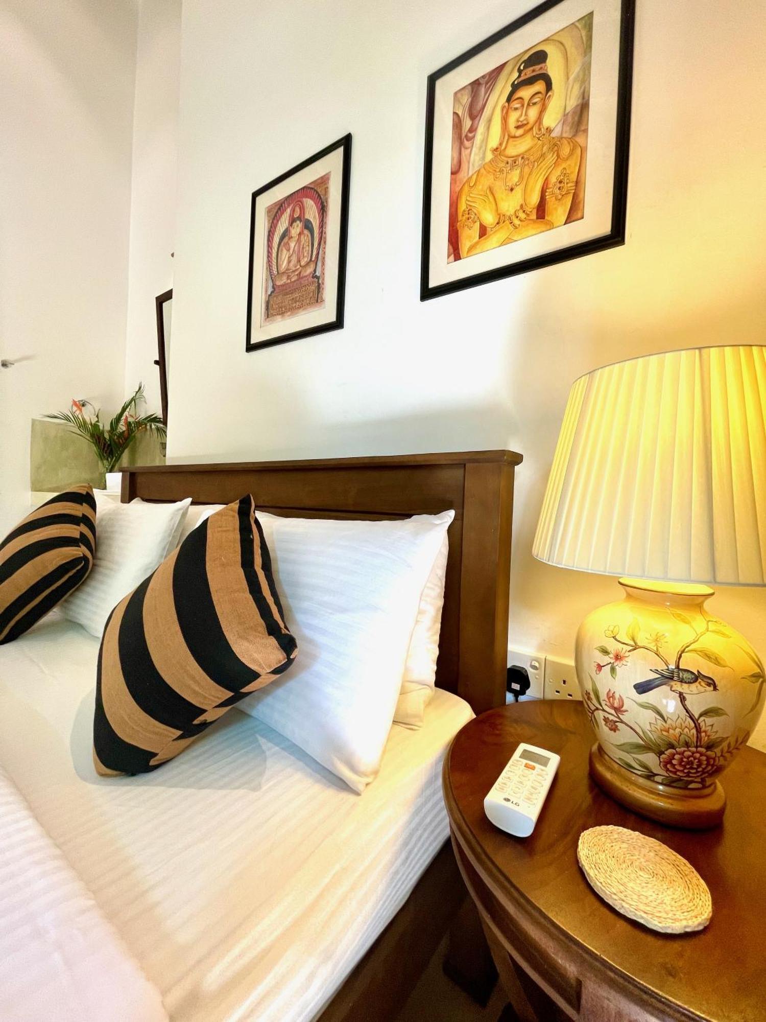 Claire Villa By Younger Villas & Resorts Ahangama Ngoại thất bức ảnh
