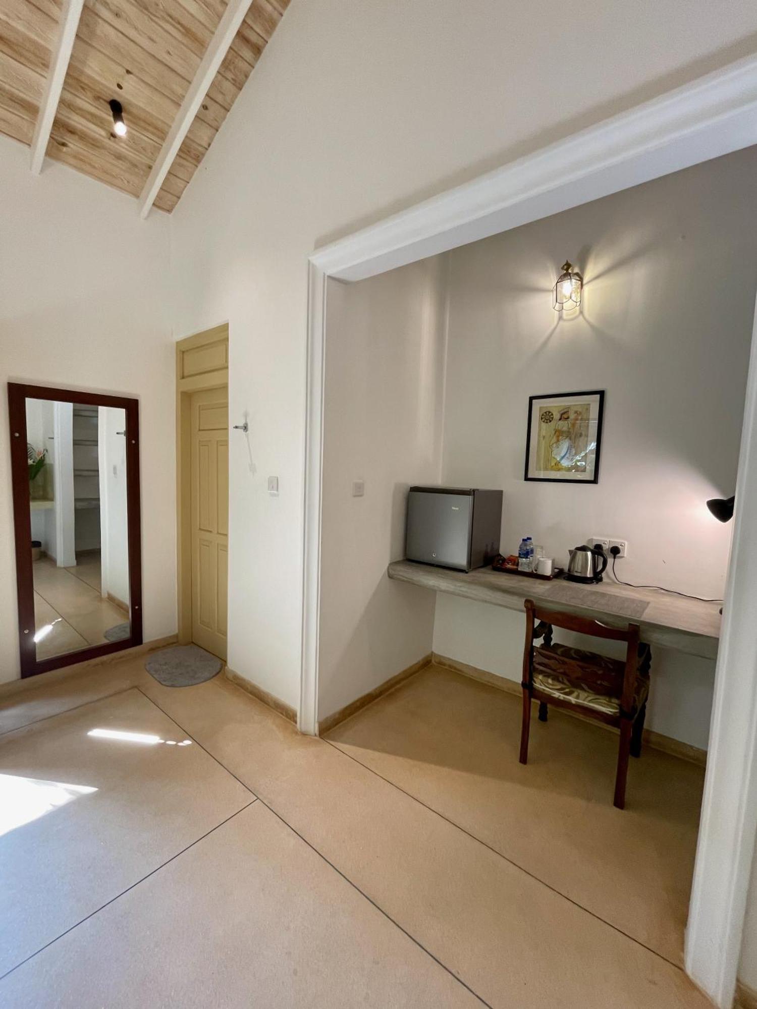 Claire Villa By Younger Villas & Resorts Ahangama Ngoại thất bức ảnh