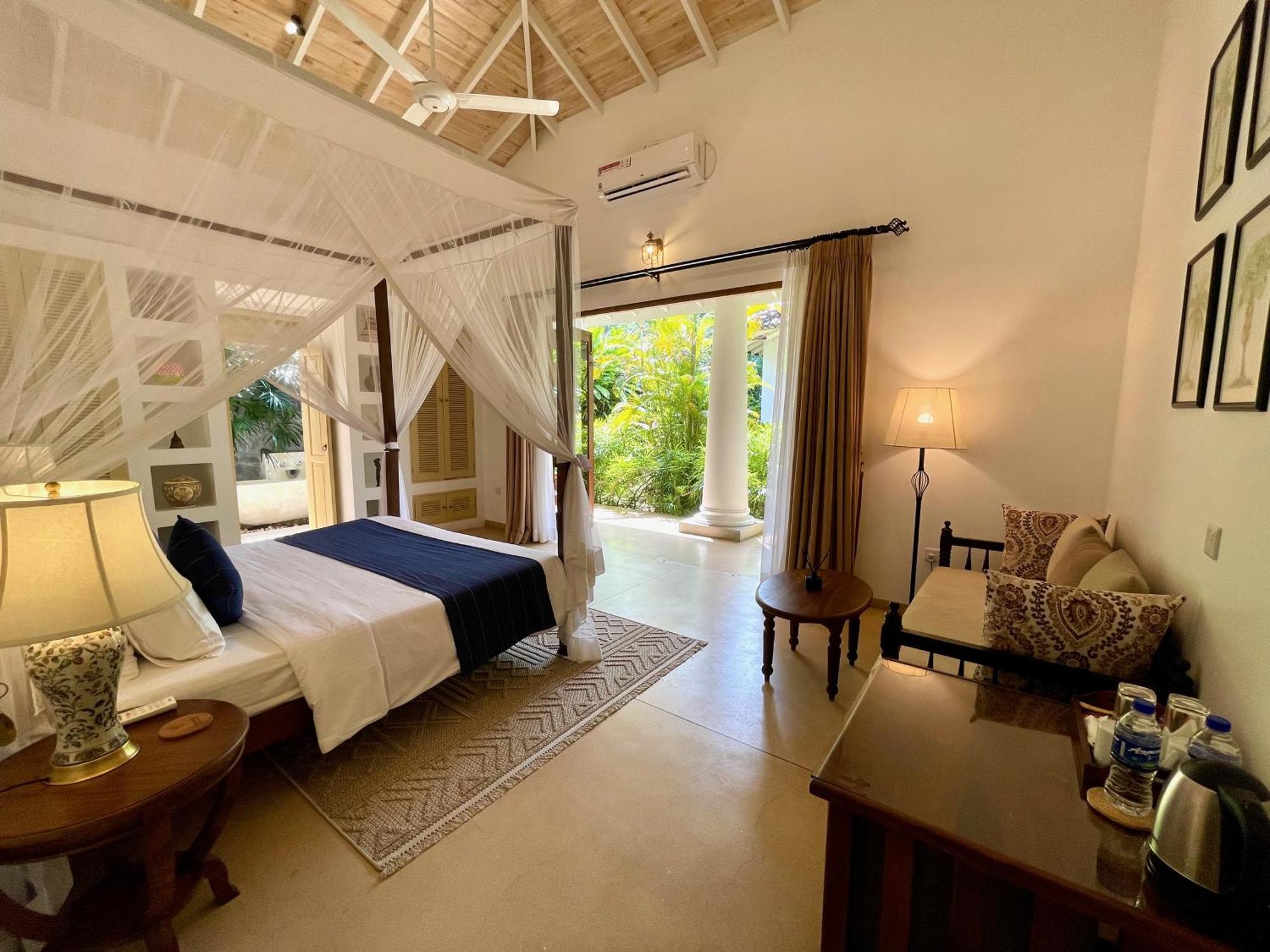 Claire Villa By Younger Villas & Resorts Ahangama Ngoại thất bức ảnh